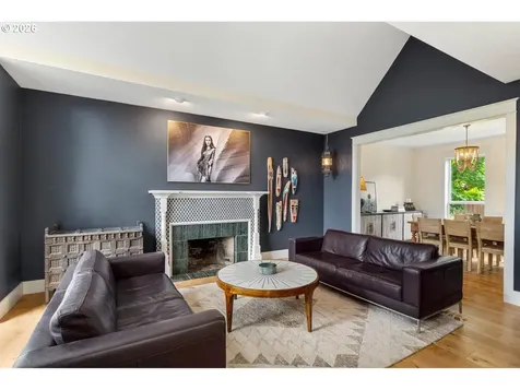2519 NW 24th Circle Camas WA 98607