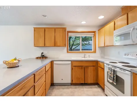 2279 N Kamiakan Drive Cornelius OR 97113