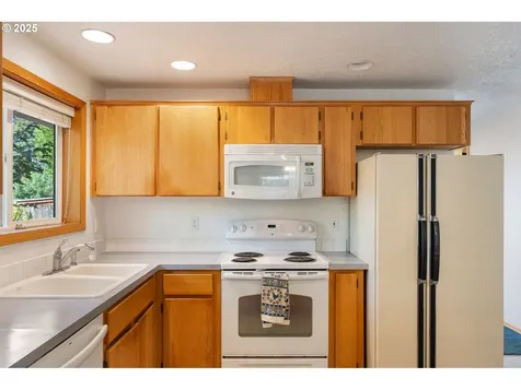 2279 N Kamiakan Drive Cornelius OR 97113