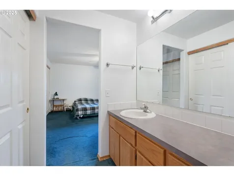 2279 N Kamiakan Drive Cornelius OR 97113