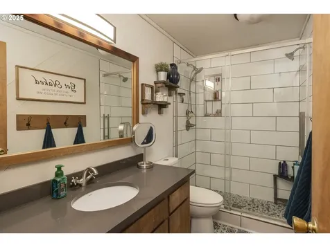 593 SW Fairlawn Court Dallas OR 97338