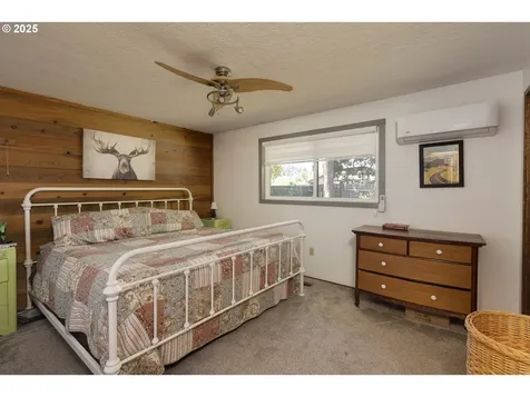 593 SW Fairlawn Court Dallas OR 97338
