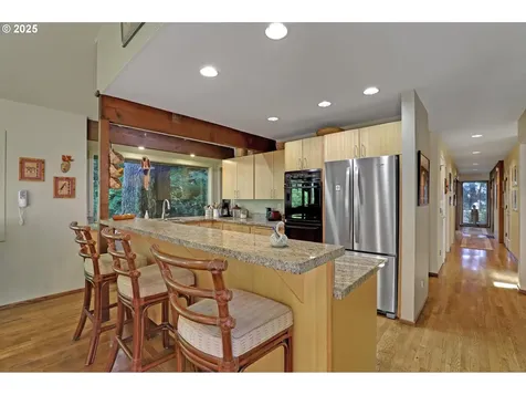 1125 SW Westwood Court Portland OR 97239