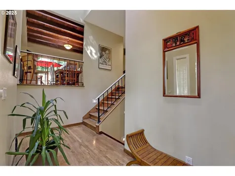 1125 SW Westwood Court Portland OR 97239