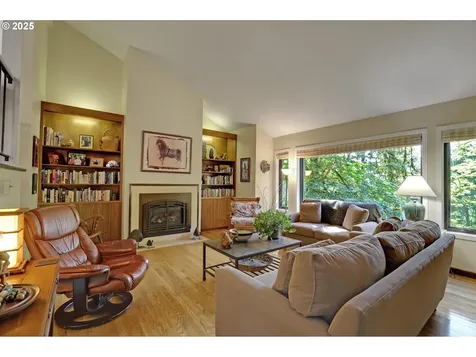 1125 SW Westwood Court Portland OR 97239