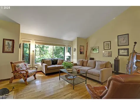 1125 SW Westwood Court Portland OR 97239