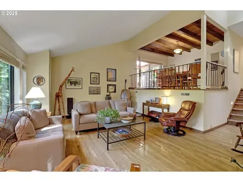 1125 SW Westwood Court Portland OR 97239