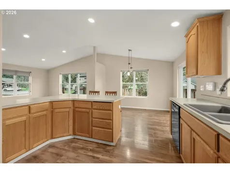 1780 Grape Court Sweet Home OR 97386
