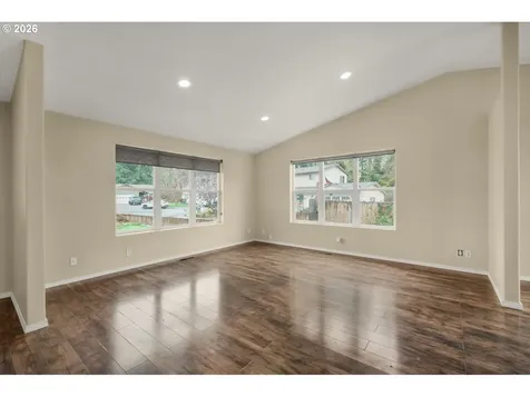 1780 Grape Court Sweet Home OR 97386