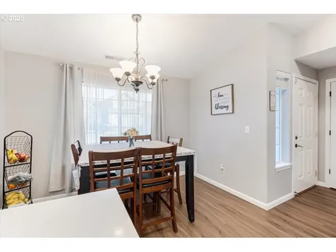 1225 Crystal Lane Lafayette OR 97127