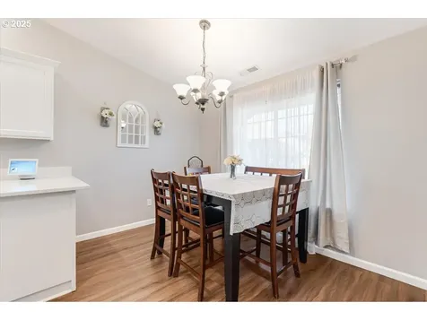1225 Crystal Lane Lafayette OR 97127