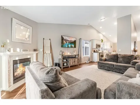 1225 Crystal Lane Lafayette OR 97127