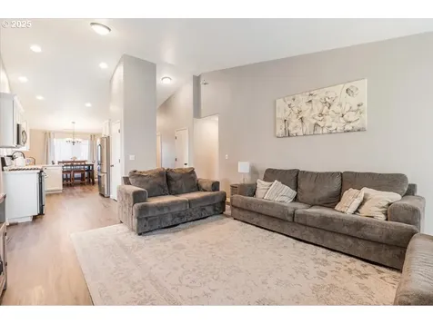 1225 Crystal Lane Lafayette OR 97127