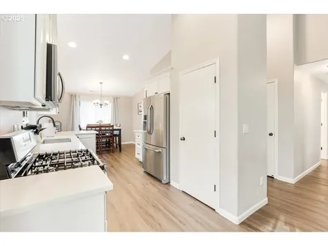1225 Crystal Lane Lafayette OR 97127