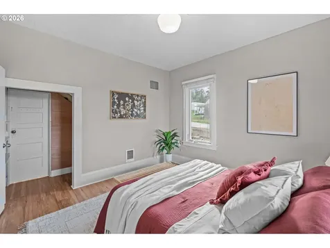326 Pearl Street Oregon City OR 97045