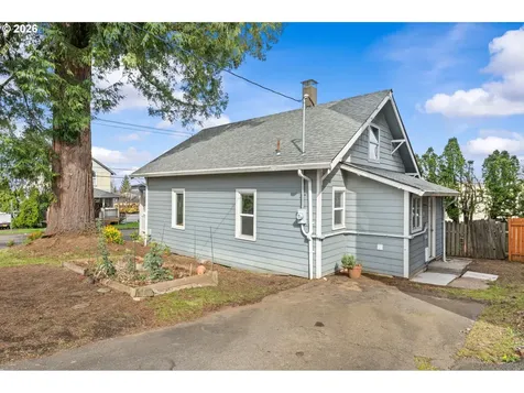 326 Pearl Street Oregon City OR 97045