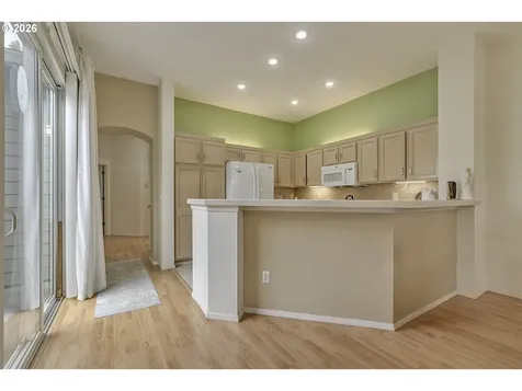 6235 NE Rosebay Drive Hillsboro OR 97124
