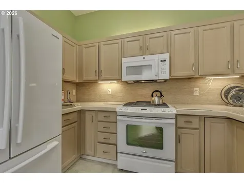 6235 NE Rosebay Drive Hillsboro OR 97124