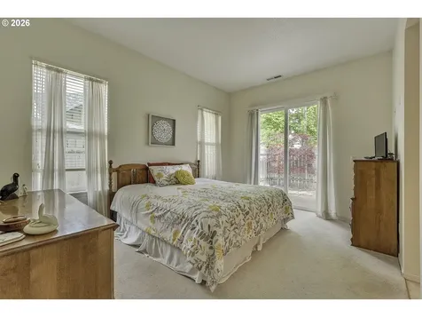 6235 NE Rosebay Drive Hillsboro OR 97124