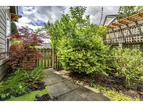 6235 NE Rosebay Drive Hillsboro OR 97124