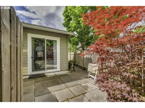 6235 NE Rosebay Drive Hillsboro OR 97124