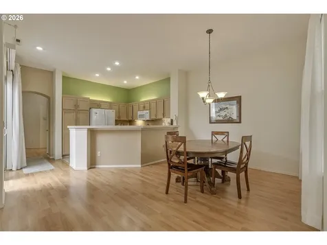 6235 NE Rosebay Drive Hillsboro OR 97124