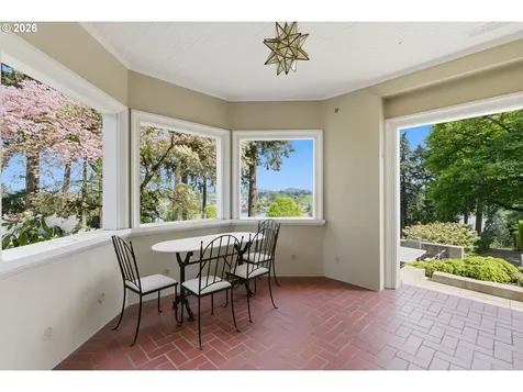 11648 S Military Lane Portland OR 97219