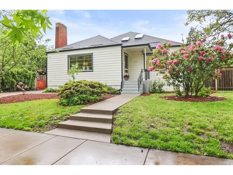 1034 W 10th Avenue Eugene OR 97402