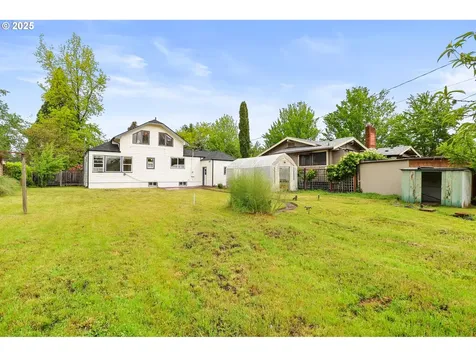 1034 W 10th Avenue Eugene OR 97402