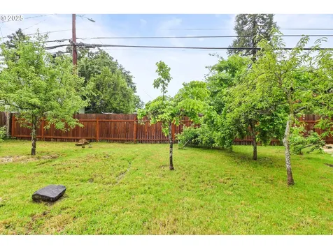 1034 W 10th Avenue Eugene OR 97402