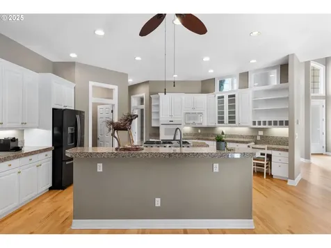 2704 NW Lacamas Drive Camas WA 98607