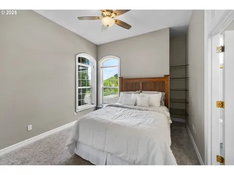 2704 NW Lacamas Drive Camas WA 98607