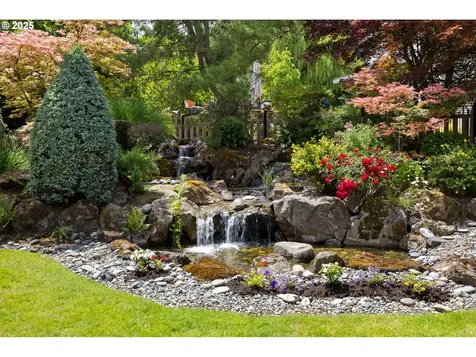 2704 NW Lacamas Drive Camas WA 98607