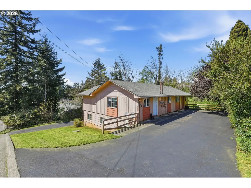 589 10th Avenue Coos Bay OR 97420