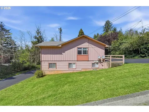 589 10th Avenue Coos Bay OR 97420