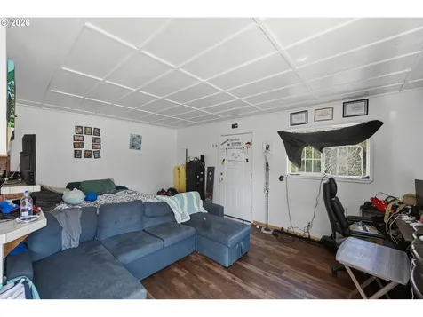 589 10th Avenue Coos Bay OR 97420