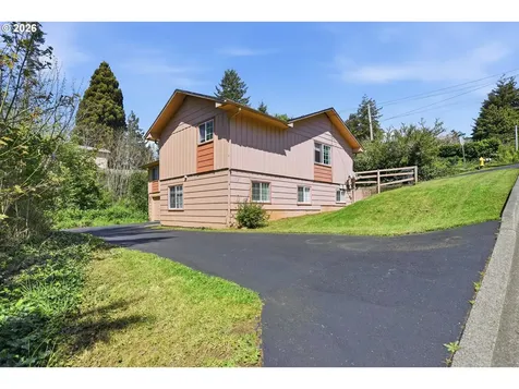 589 10th Avenue Coos Bay OR 97420