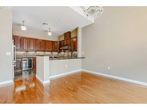 821 NW 11th Avenue Portland OR 97209