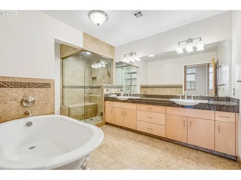821 NW 11th Avenue Portland OR 97209