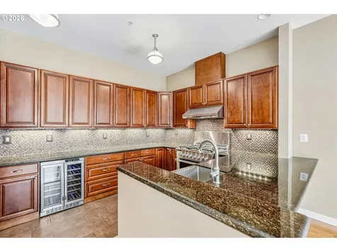 821 NW 11th Avenue Portland OR 97209