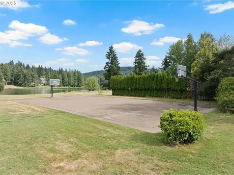 20054 S Driftwood Drive Oregon City OR 97045