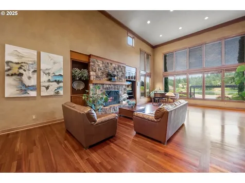 20054 S Driftwood Drive Oregon City OR 97045
