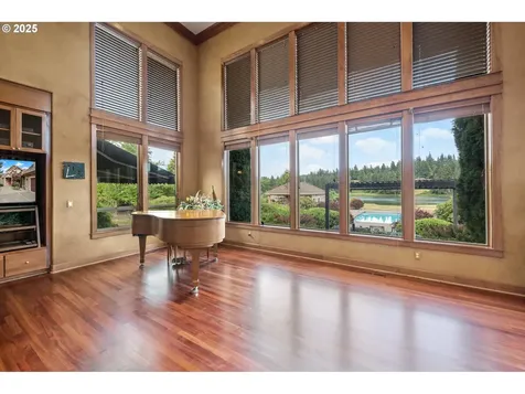 20054 S Driftwood Drive Oregon City OR 97045