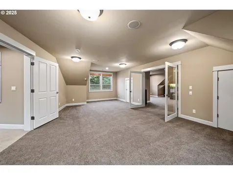 20054 S Driftwood Drive Oregon City OR 97045