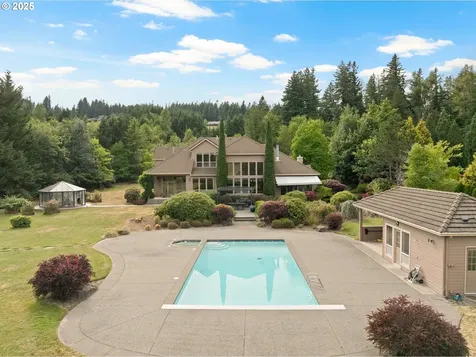 20054 S Driftwood Drive Oregon City OR 97045