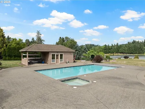 20054 S Driftwood Drive Oregon City OR 97045