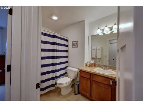 2255 SE Hebe Court Warrenton OR 97146