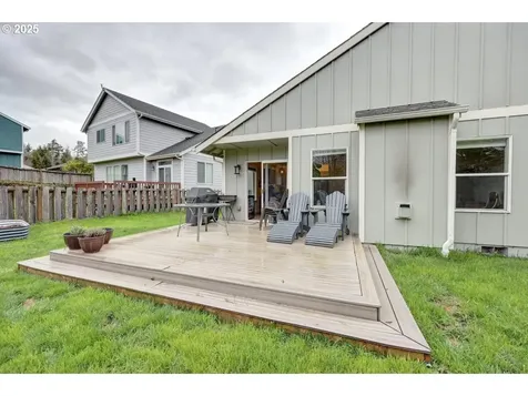 2255 SE Hebe Court Warrenton OR 97146