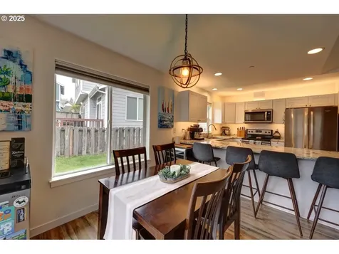 2255 SE Hebe Court Warrenton OR 97146