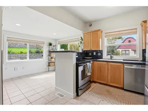 1314 7th Street Oregon City OR 97045